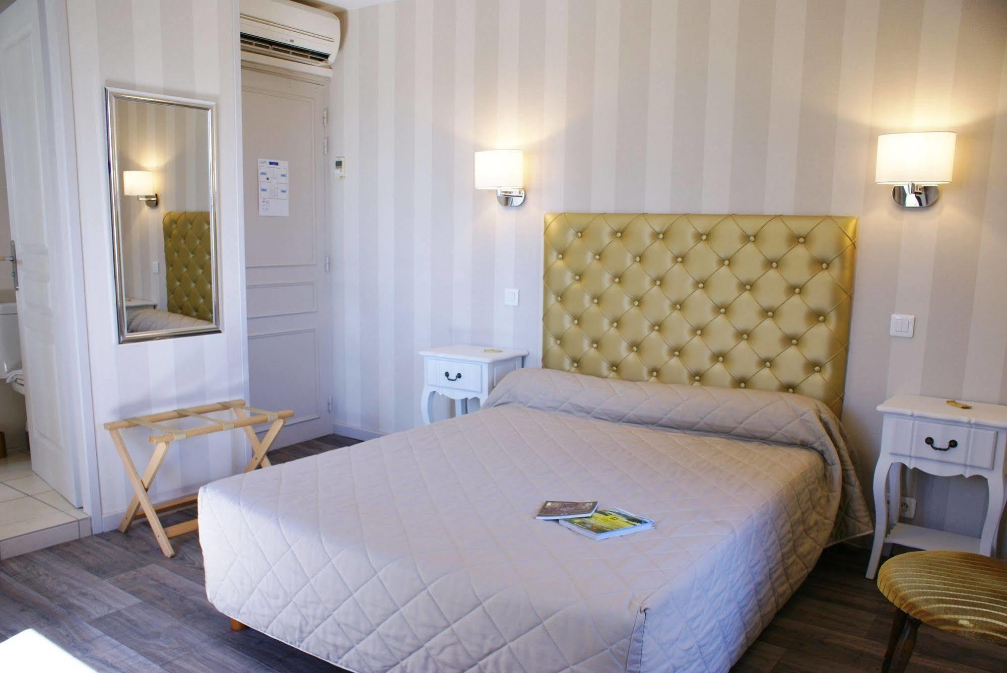 Hotel Restaurant La Verperie Sarlat-la-Canéda Dış mekan fotoğraf